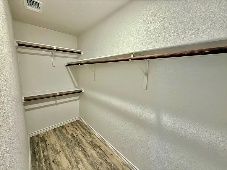209 Dolphin Dr #B — Photo 10