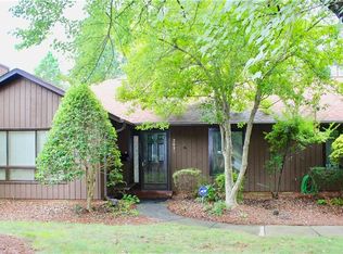 2417 Cottage Pl, Greensboro, NC 27455