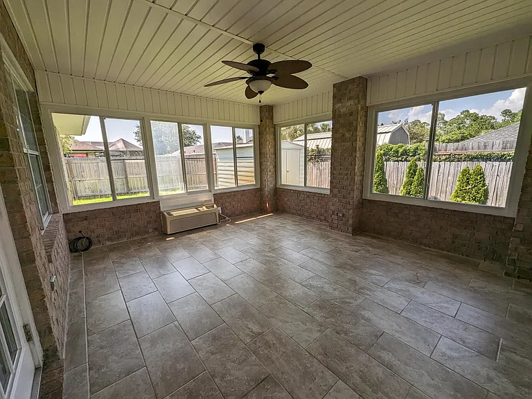 9903 Parker Lake Cir — Photo 29
