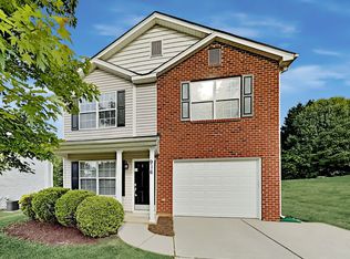 916 River Trail Rd, Lowell, NC 28098