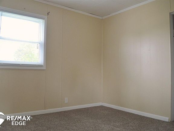 3rd image of 3065 Vineland Ave