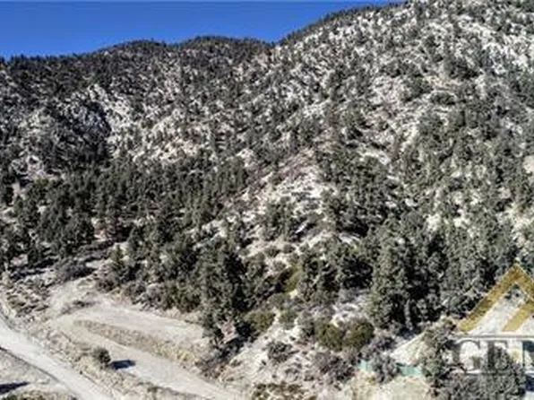 718 Woods Dr, Frazier Park, CA 93225