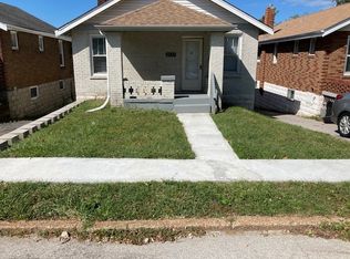 2737 Harrys Ln, Saint Louis, MO