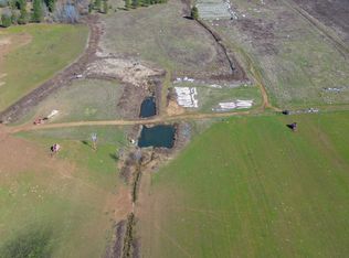 2131 White Schoolhouse Rd, Cave Junction, OR 97523