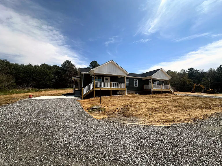 448 Plank Rd #A & B — Photo 2