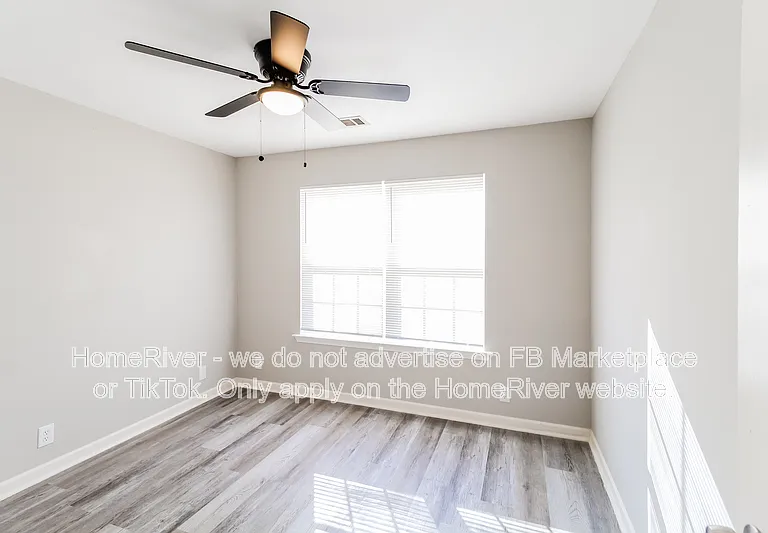 35 Chapman Way — Photo 13