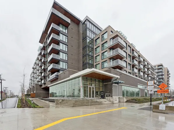 755 Harbourside Dr #317, North Vancouver, BC V7P 3R7