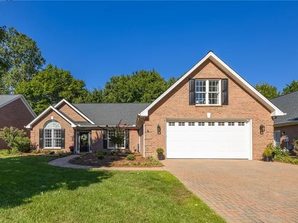 4708 Barrington Place Ct, Jamestown, NC 27282