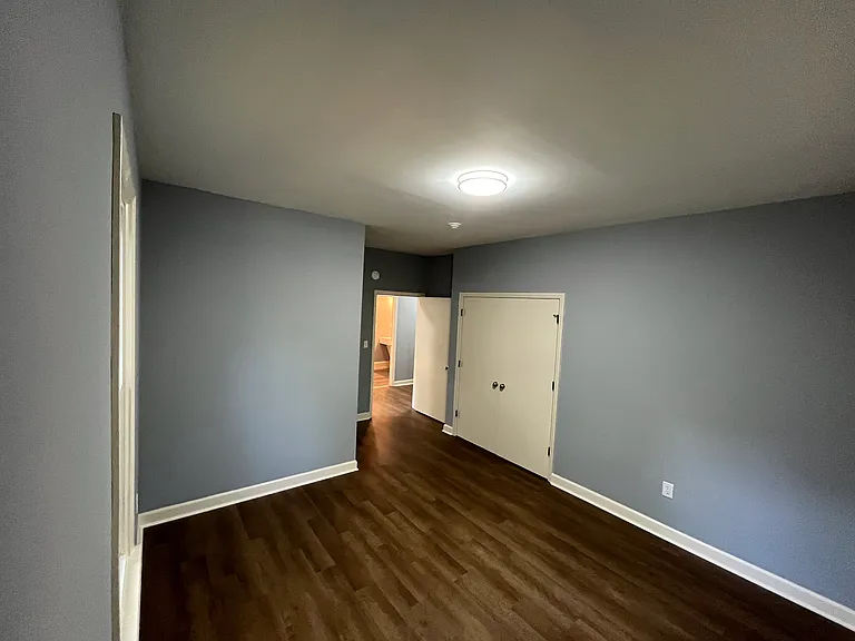 724 S Broad St — Photo 19