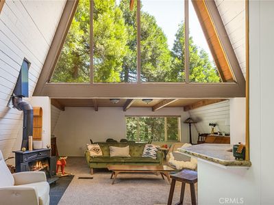405 Kuffel Canyon Rd, Lake Arrowhead, CA, 92352