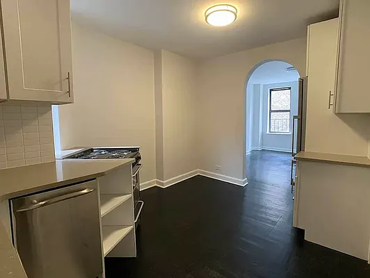 Rented by Tourma Realty LLC | media 8