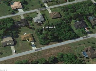 1420 Scenic St, Lehigh Acres, FL 33936
