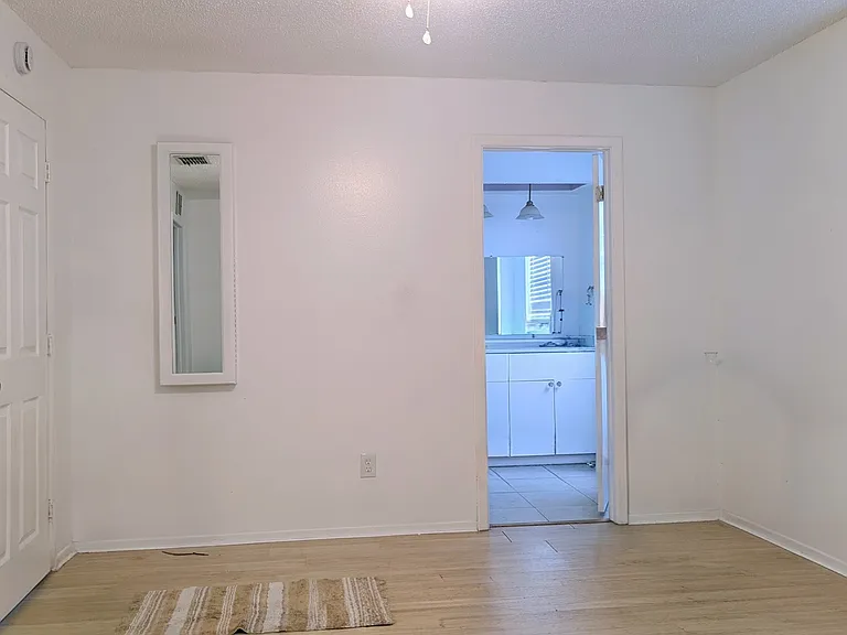 4550 Debbie Ln — Photo 7