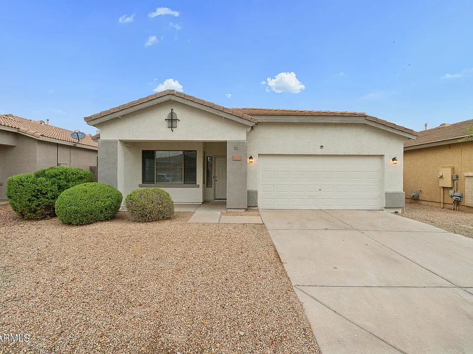 9806 W Horse Thief Pass