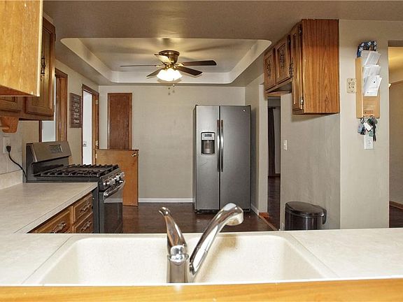 4th image of 443 E 322nd St