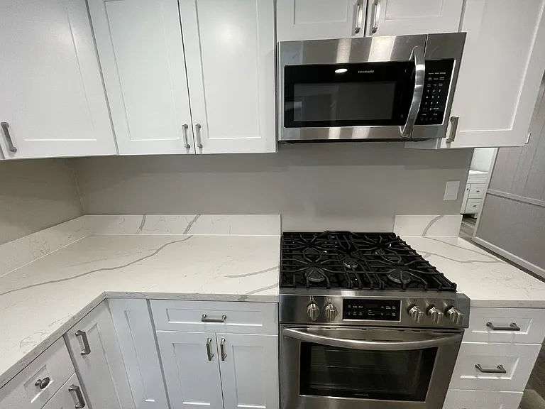 738 Swan Dr — Photo 10