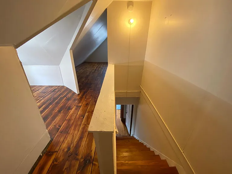 Price Ave 49-51 NCR — Photo 12