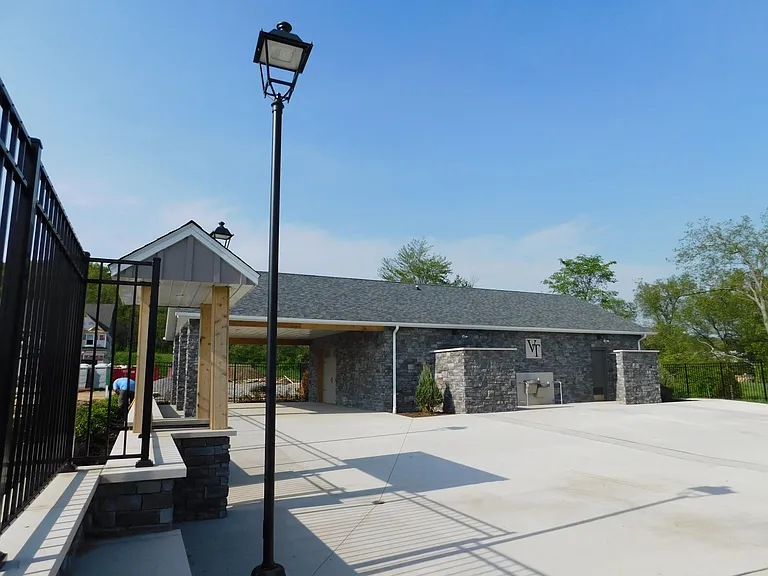 152 Seneca Pl — Photo 42