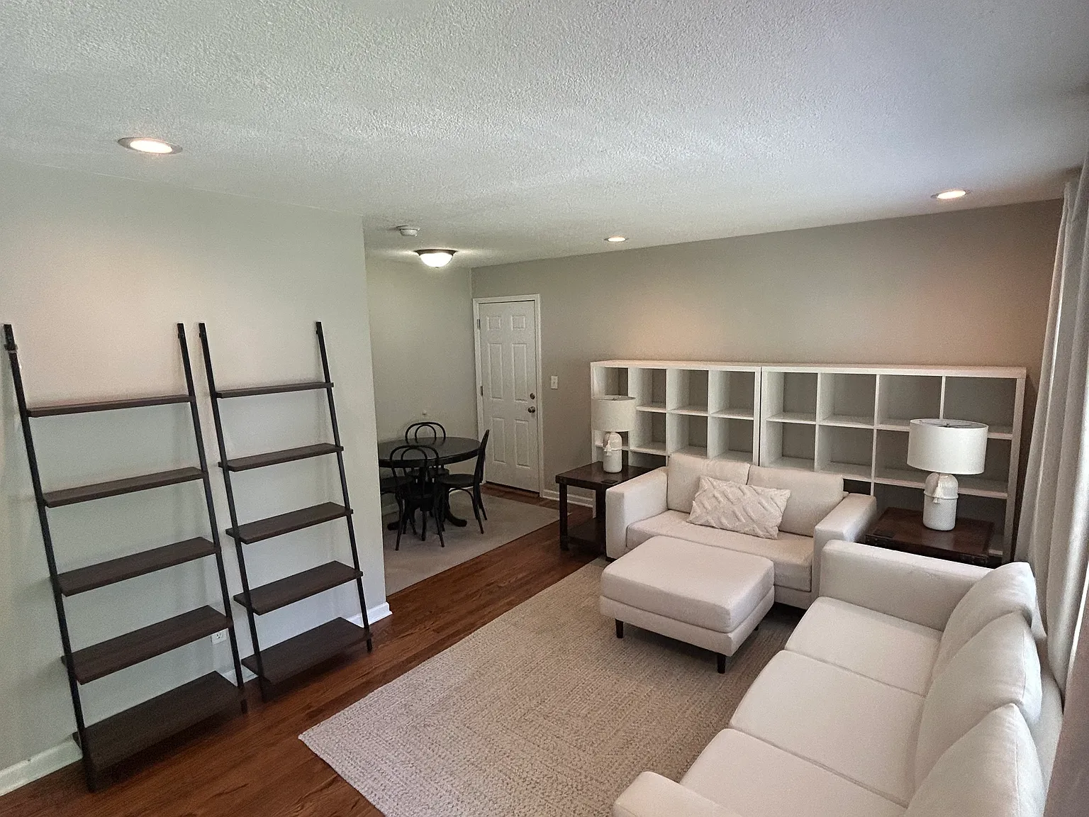 2 bed, 782 sqft, $2,150 — Photo 4