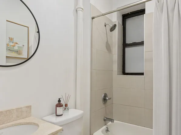 340 West 19th Street 4 image 7 of 8