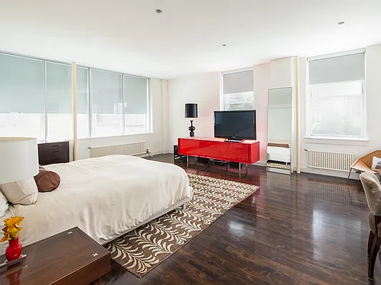 Sold by Compass | media 6