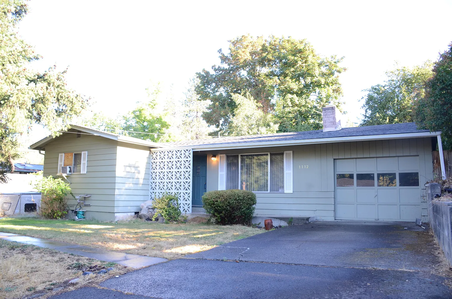 1112 NW Bellevue Pl photo 1