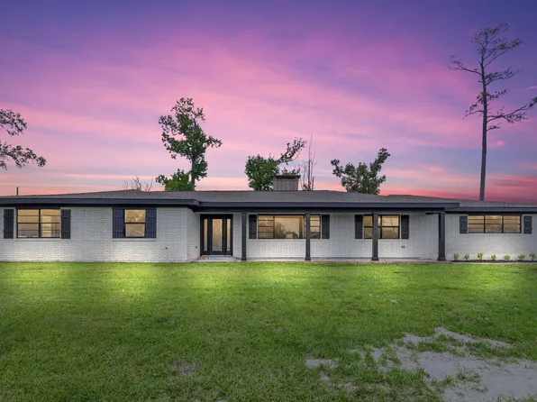 109 W Wayside Dr, Westlake, LA 70669