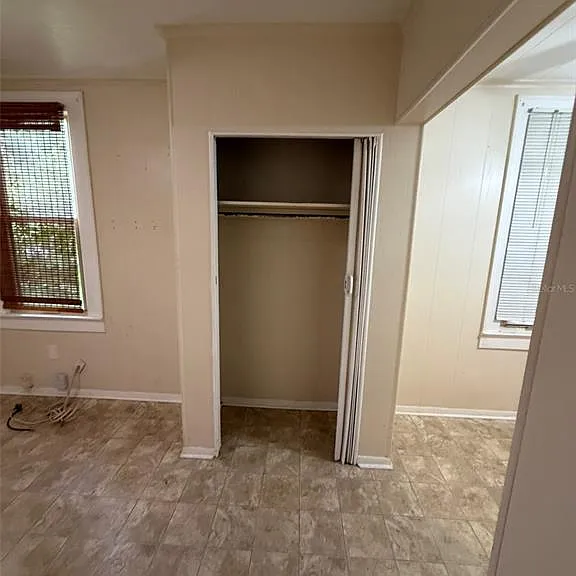 639 E Amelia St — Photo 10