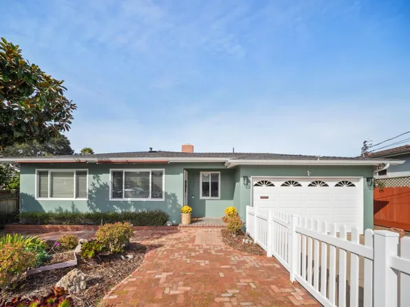 1077 Cadiz Ct, Seaside, CA 93955