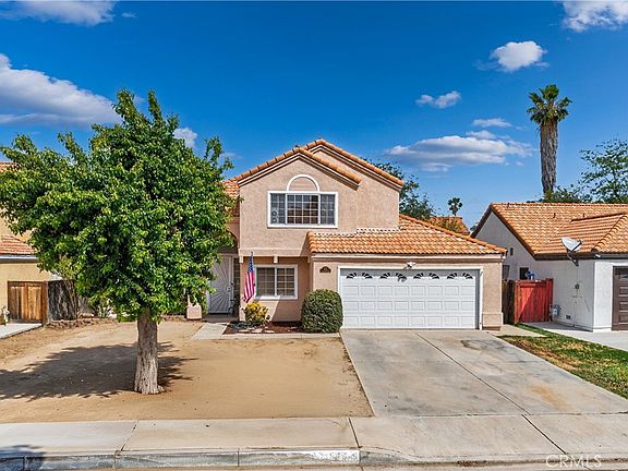4th image of 676 Fuchsia Ln