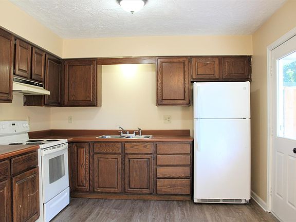 4th image of 6067 W D Ave APT A