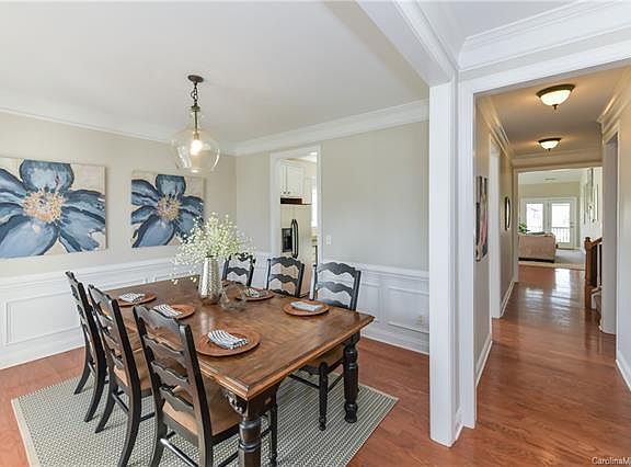 5th image of 445 Walden Park Dr
