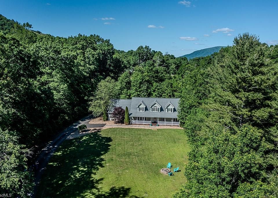 1st image of 108 Brookside Dr