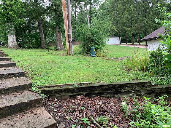 4th image of 1005 Northwood Dr