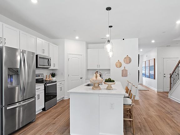 7th image of this home