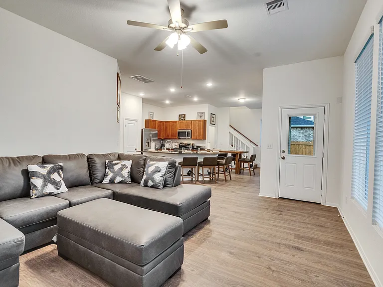 410 Magnolia Ln — Photo 22