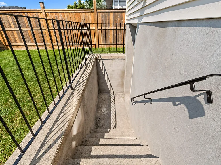 333 Melanie Ave #2 — Photo 9