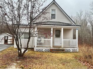 21 Maple St, McAdam, NB E6J 1W1