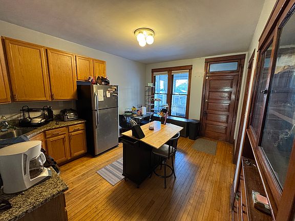 5th image of 3131 N Bernard St APT 1