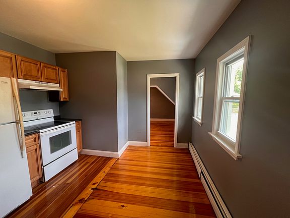 4th image of 124 Westwood Ave #2