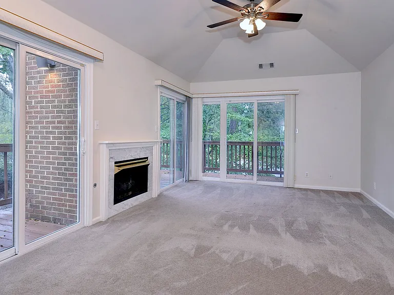 526 Ironwood Dr — Photo 3
