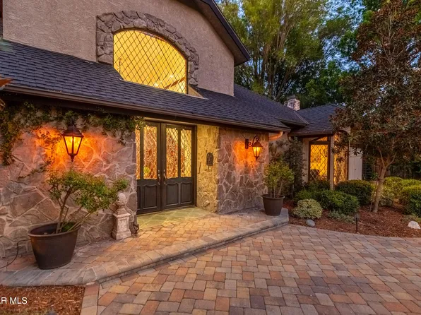 5676 Colodny Dr, Agoura Hills, CA 91301