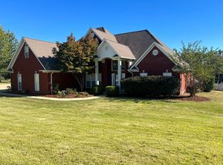 891 Gillon Rd, Grenada, MS 38901