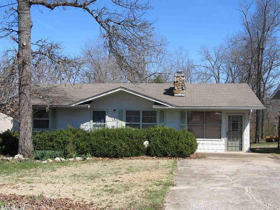 1st image of 9 Dogwood Cir