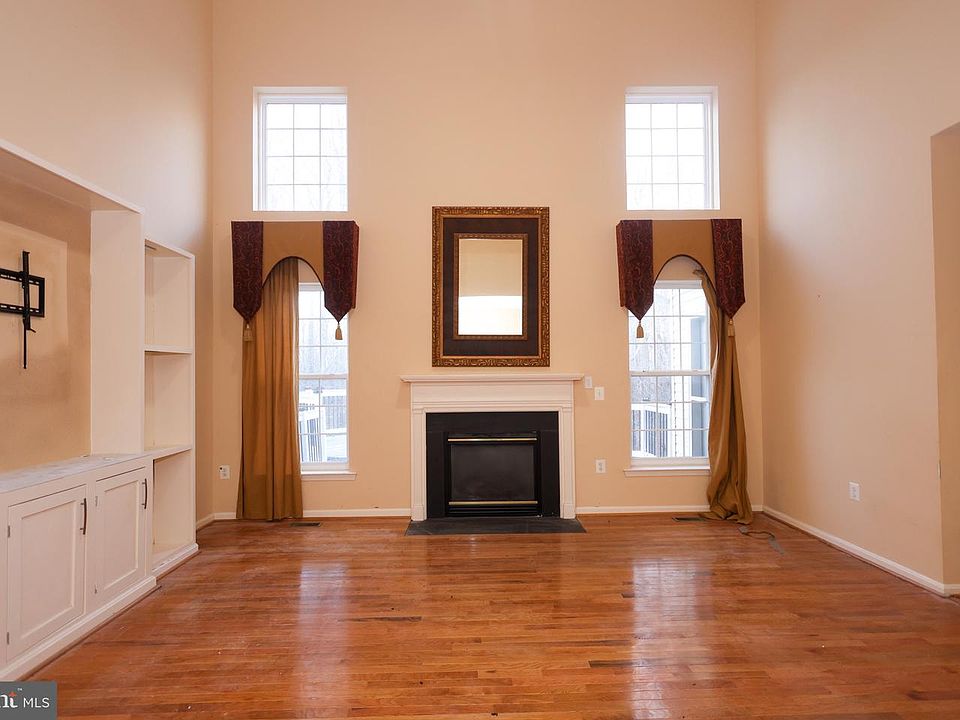 1st image of 1200 Strausberg St