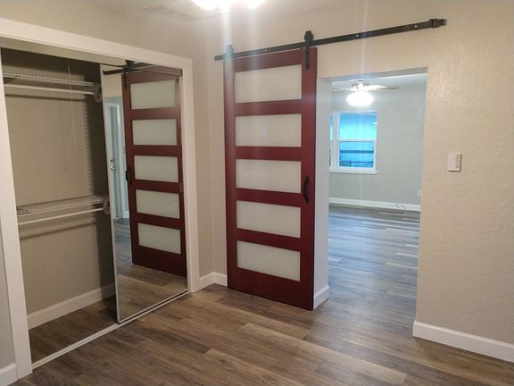 5th image of 1823 21st Ave N #2