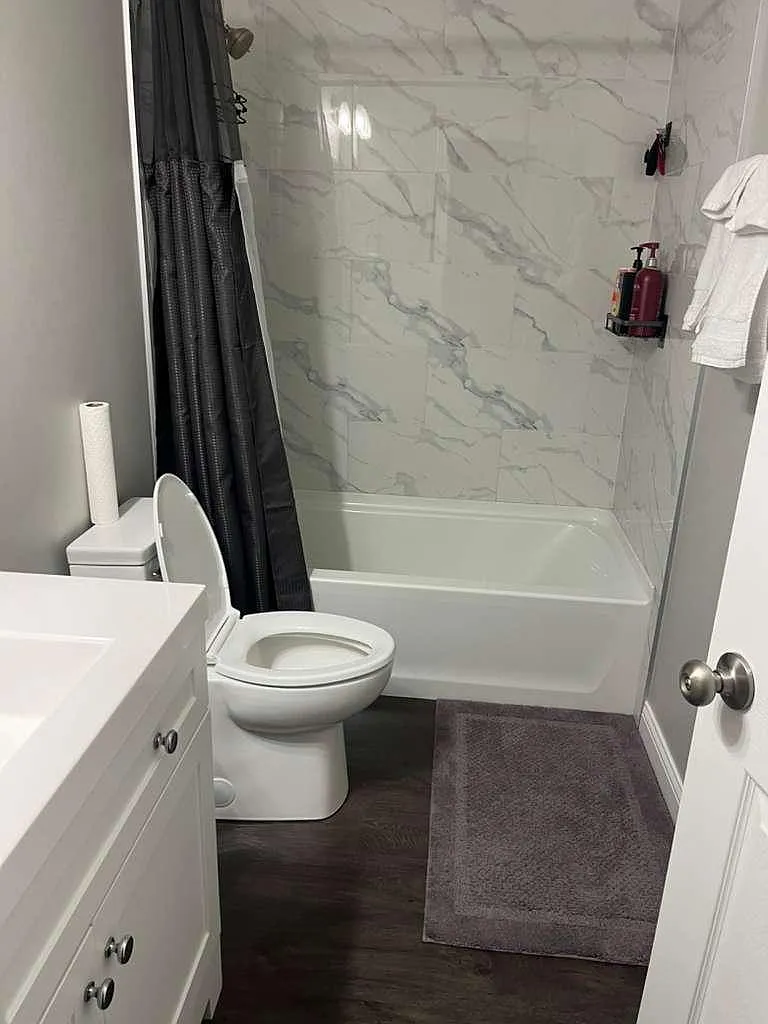 1550 Frebis Ave — Photo 2