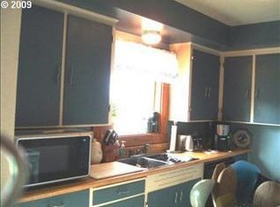 2026 Johnson St, North Bend, OR