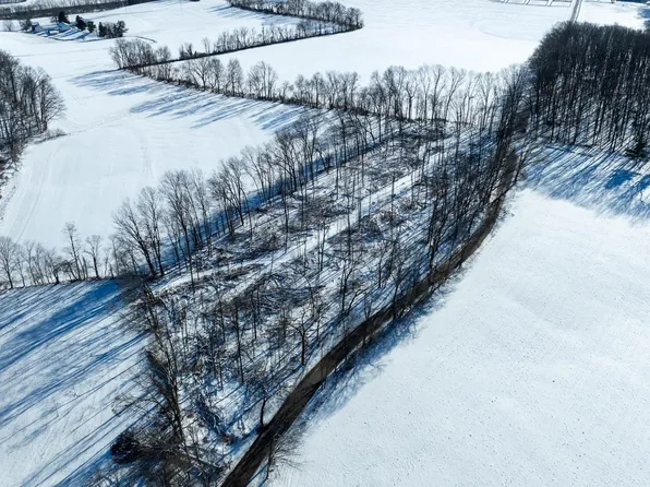 13727 Ingham Rd, Glen Rock, PA 17327