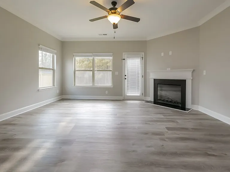 1210 Pebble Rock Rd — Photo 4